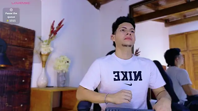 JhosuaVega online show from 4, 4, 2026