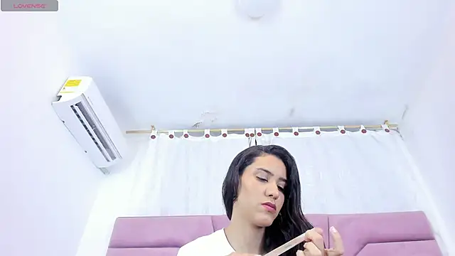 miajhonsonx online show from 7, 5, 2026
