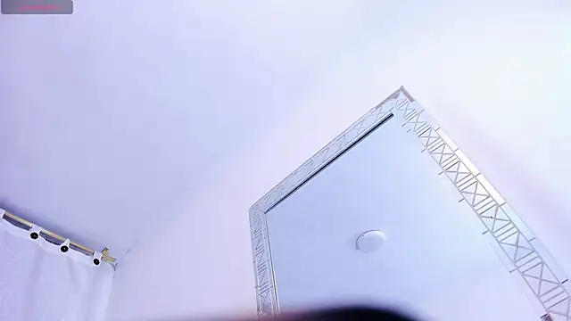 miajhonsonx online show from 15, 4, 2026