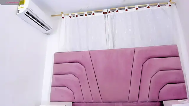 miajhonsonx online show from 2, 3, 2026