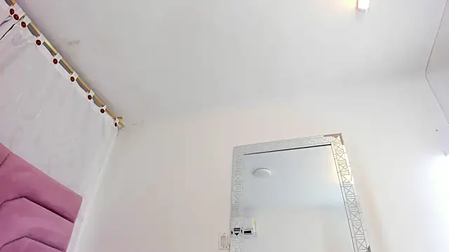 miajhonsonx online show from 19, 4, 2026