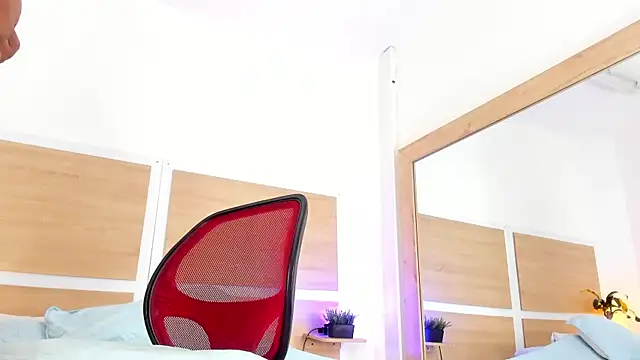 ValeryCortezm online show from 17, 12, 2025