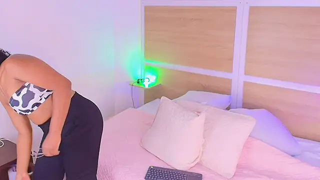 ValeryCortezm online show from 27, 2, 2026