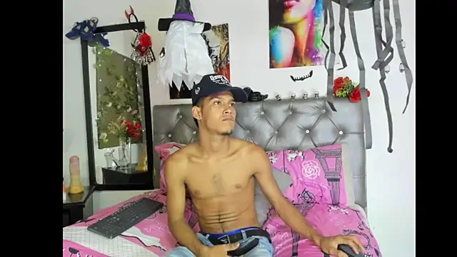 xxKamadevaxx online show from 11, 10, 2025