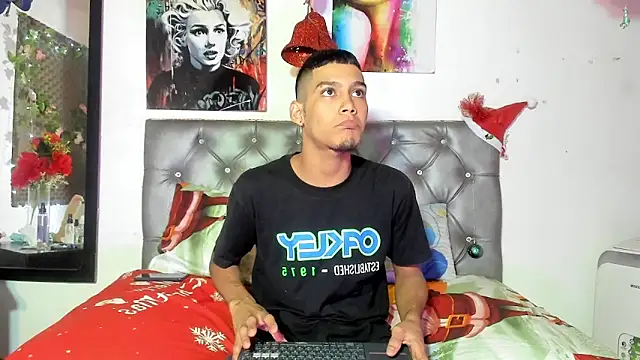 xxKamadevaxx online show from 4, 12, 2025