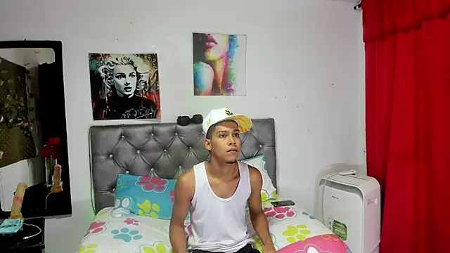 xxKamadevaxx online show from 13, 11, 2025