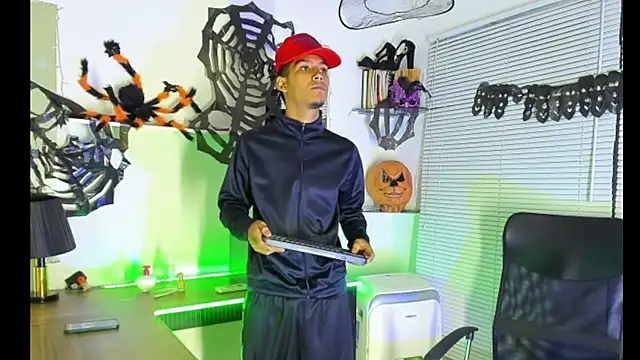 xxKamadevaxx online show from 12, 10, 2025