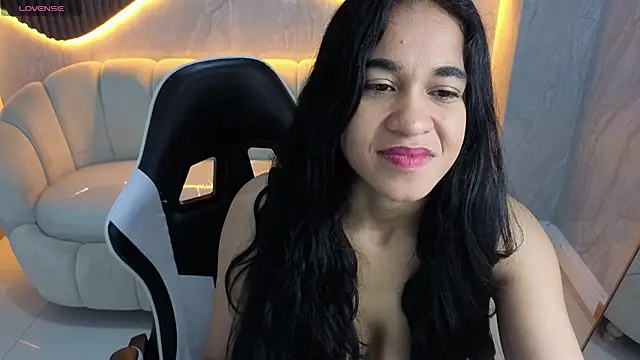 Maia Tx online show from 17, 11, 2025