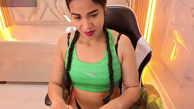 Maia Tx online show from 4, 12, 2025