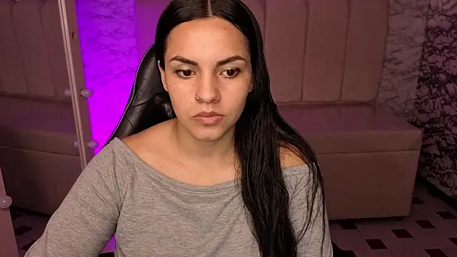 Mialover v online show from 6, 10, 2025
