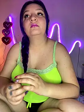 Emma  Fox  online show from 23, 10, 2025