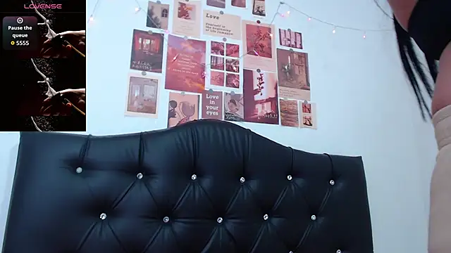 April Becker online show from 12, 3, 2026