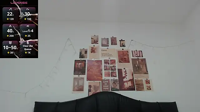 April Becker online show from 27, 3, 2026