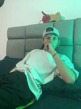 NaytonFreeman online show from 23, 2, 2026