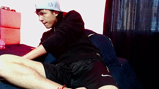 NaytonFreeman online show from 18, 11, 2025