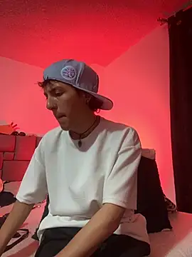 NaytonFreeman online show from 21, 10, 2025