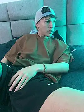 NaytonFreeman online show from 18, 2, 2026