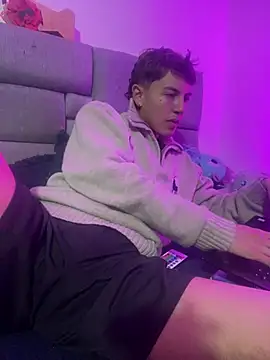 NaytonFreeman online show from 9, 1, 2026