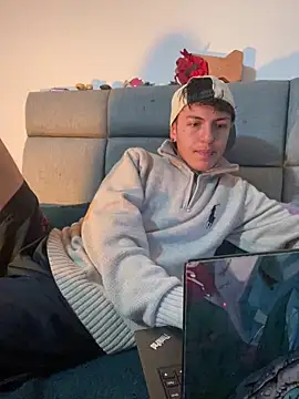 NaytonFreeman online show from 18, 12, 2025