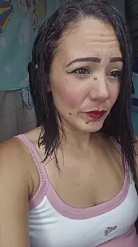 Lhia  online show from 28, 11, 2025