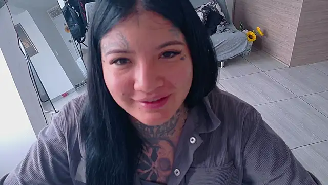 Snapshot of Unatatuada chatting on 11, 10, 2025 Unatatuada online show from 11, 10, 2025