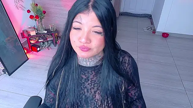 Snapshot of Unatatuada chatting on 24, 11, 2025 Unatatuada online show from 24, 11, 2025