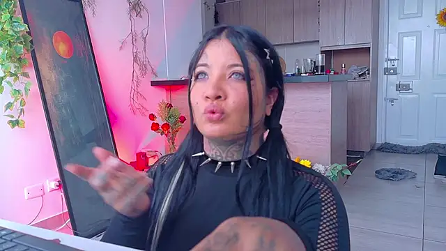 Snapshot of Unatatuada chatting on 27, 11, 2025 Unatatuada online show from 27, 11, 2025