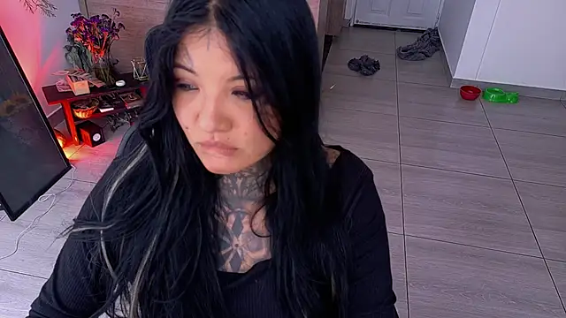 Snapshot of Unatatuada chatting on 19, 11, 2025 Unatatuada online show from 19, 11, 2025