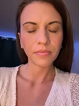 Snapshot of ScarlettNoirr chatting on 7, 5, 2026 ScarlettNoirr online show from 7, 5, 2026