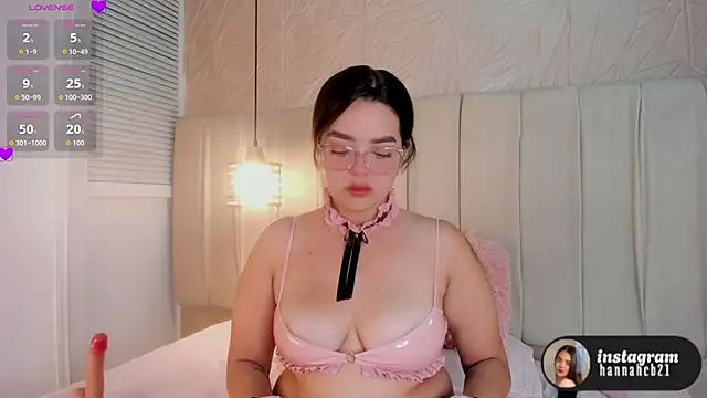 hannahst  online show from 25, 11, 2025