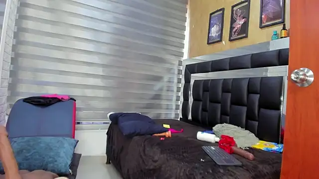 sheyla  ebony online show from 20, 4, 2026