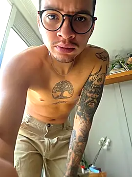 AronShelby420 online show from 27, 9, 2025