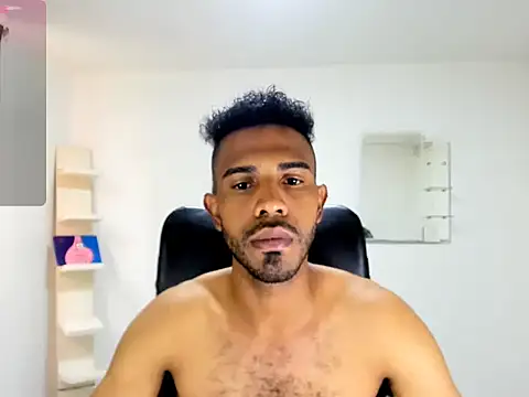 Snapshot of alberthott_66 chatting on 12, 9, 2025 alberthott 66 online show from 12, 9, 2025
