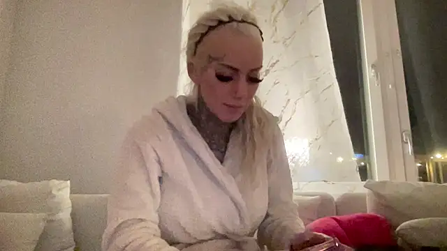 paulinaalatalo online show from 27, 2, 2026