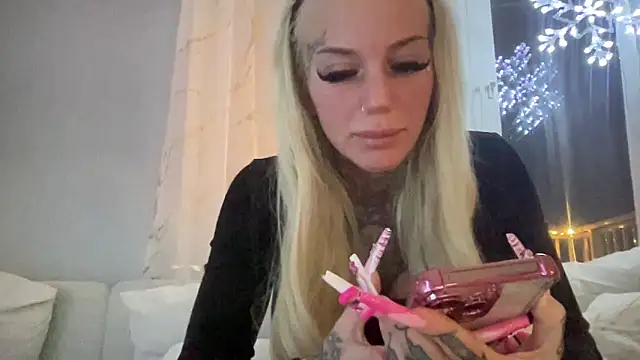 paulinaalatalo online show from 18, 12, 2025