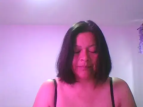 adri89-g online show from 3, 10, 2025