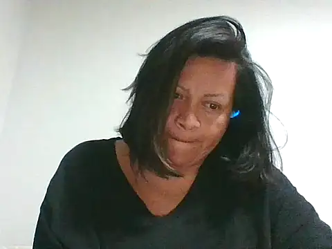 adri89-g online show from 25, 10, 2025