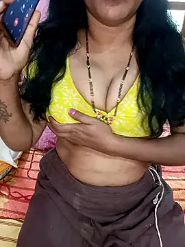 Snapshot of KannadaTamilTeluguBeauty chatting on 10, 6, 2026 KannadaTamilTeluguBeauty online show from 10, 6, 2026
