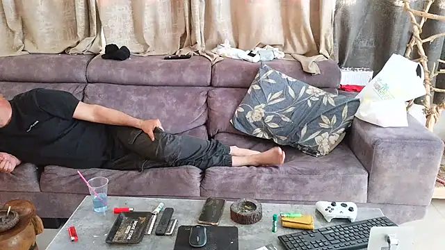 Alexis21821 online show from 5, 4, 2026