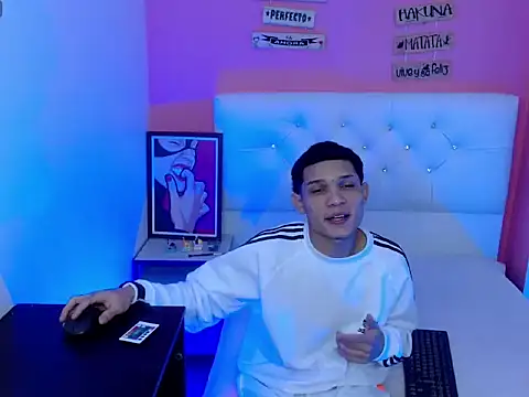 EL VENEZOLANO 22CM online show from 18, 9, 2025