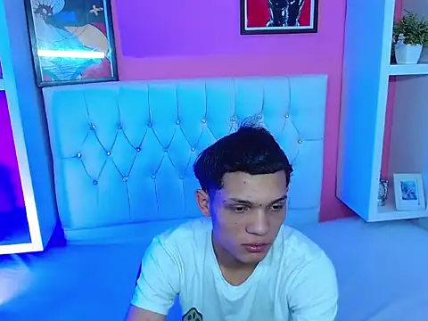 EL VENEZOLANO 22CM online show from 21, 9, 2025