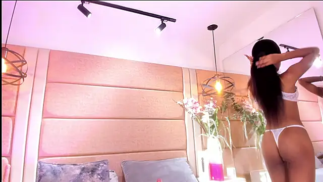 AishaValcazar online show from 21, 4, 2026