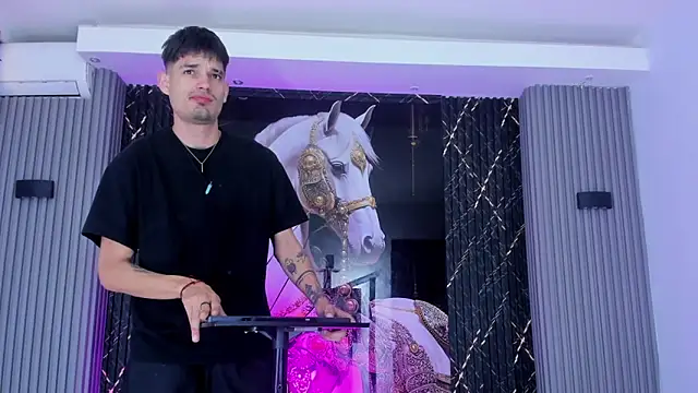 Iam Steven online show from 28, 11, 2025