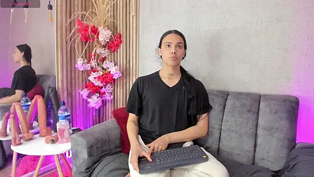 Almaazz online show from 18, 4, 2026