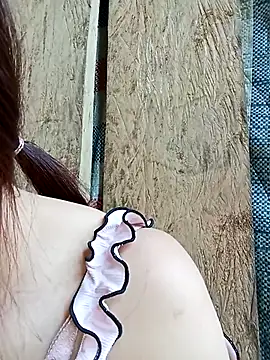 bonnie-00 online show from 12, 4, 2026