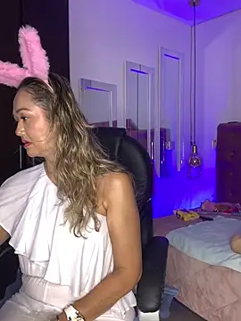 BunnyGlow50 online show from 31, 5, 2026