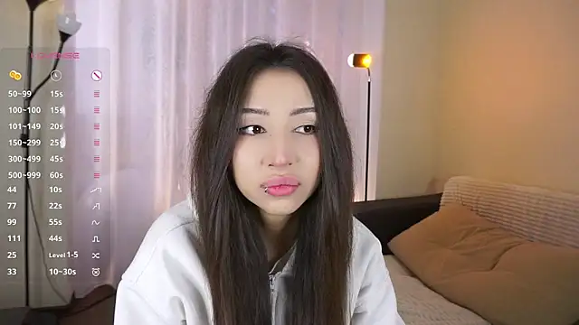 EleonorSimmes online show from 4, 10, 2025