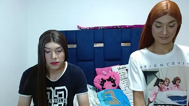 PinkLuna LolaBloom online show from 13, 2, 2026