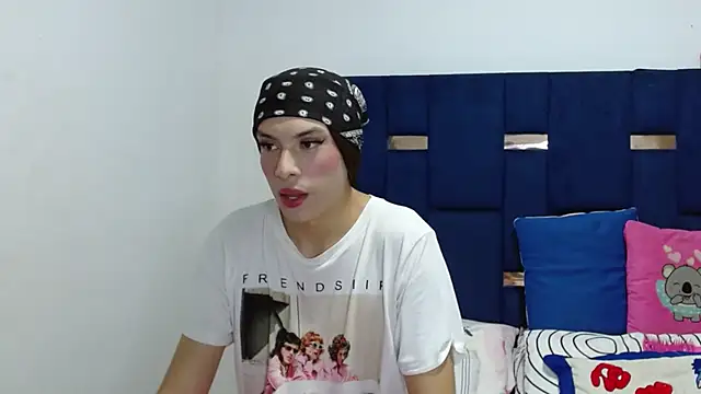 Snapshot of PinkLuna_LolaBloom chatting on 2, 6, 2026 PinkLuna LolaBloom online show from 2, 6, 2026