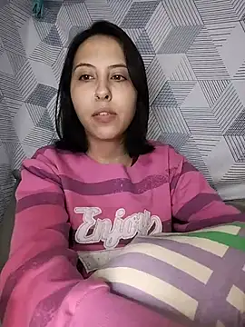 Snapshot of melzinhah03 chatting on 20, 6, 2026 melzinhah03 online show from 20, 6, 2026